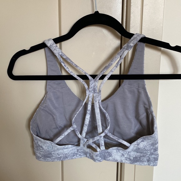 Sports bra - Picture 2 of 3